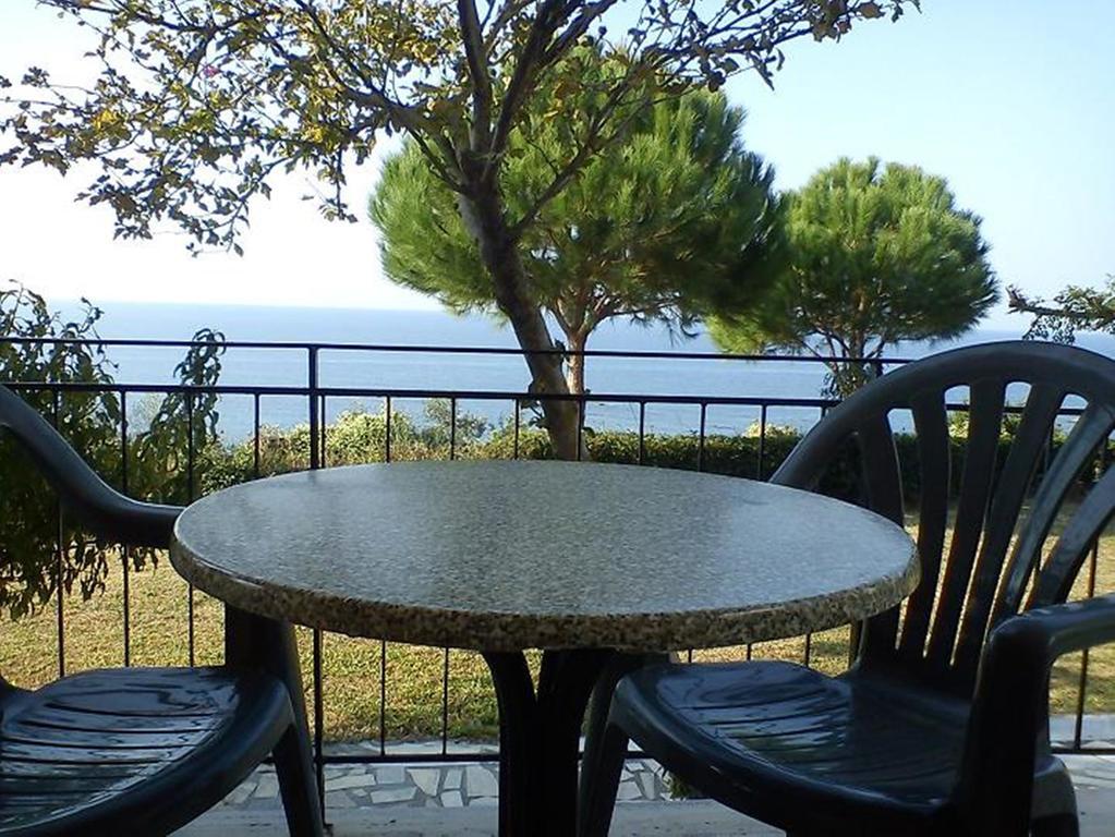 Athanasios Tsoumas Apartments Kastrosikia Rom bilde
